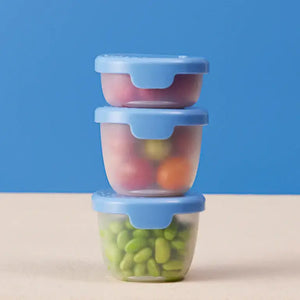 Bbox Snack Tubs stacked with veggies and fruits, featuring leakproof lids and removable silicone seals for easy use.
